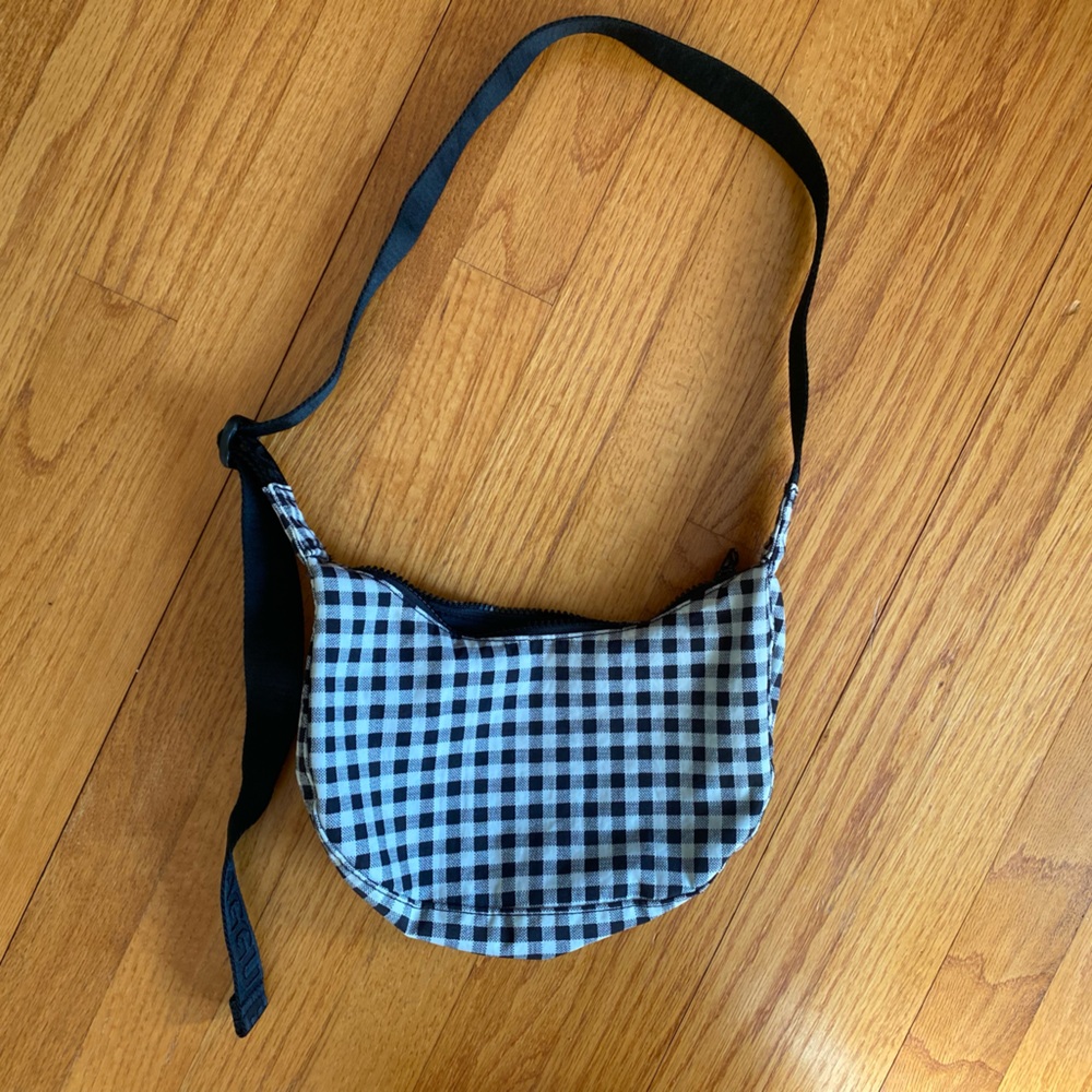 BAGGU Gingham Small Crescent